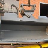 Neue schwenkbare Grabenraeumschaufel, 2.000 mm breit